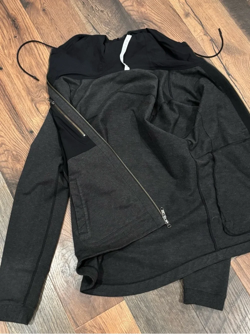 Lululemon Mens Dispatch Hoodie Heathered Gray/Black Large Great condition!
